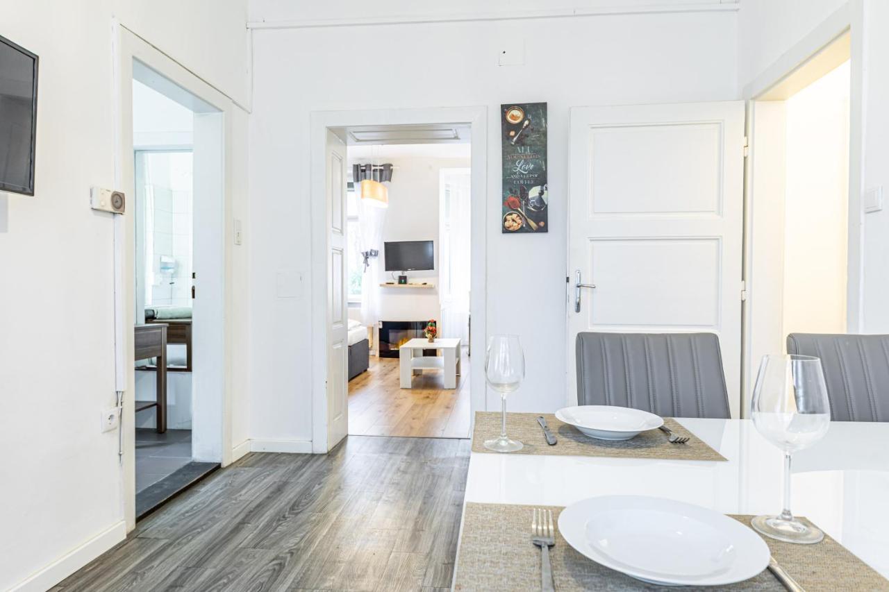 Christiano Apartments - Villa Schoenbrunn Bécs Kültér fotó