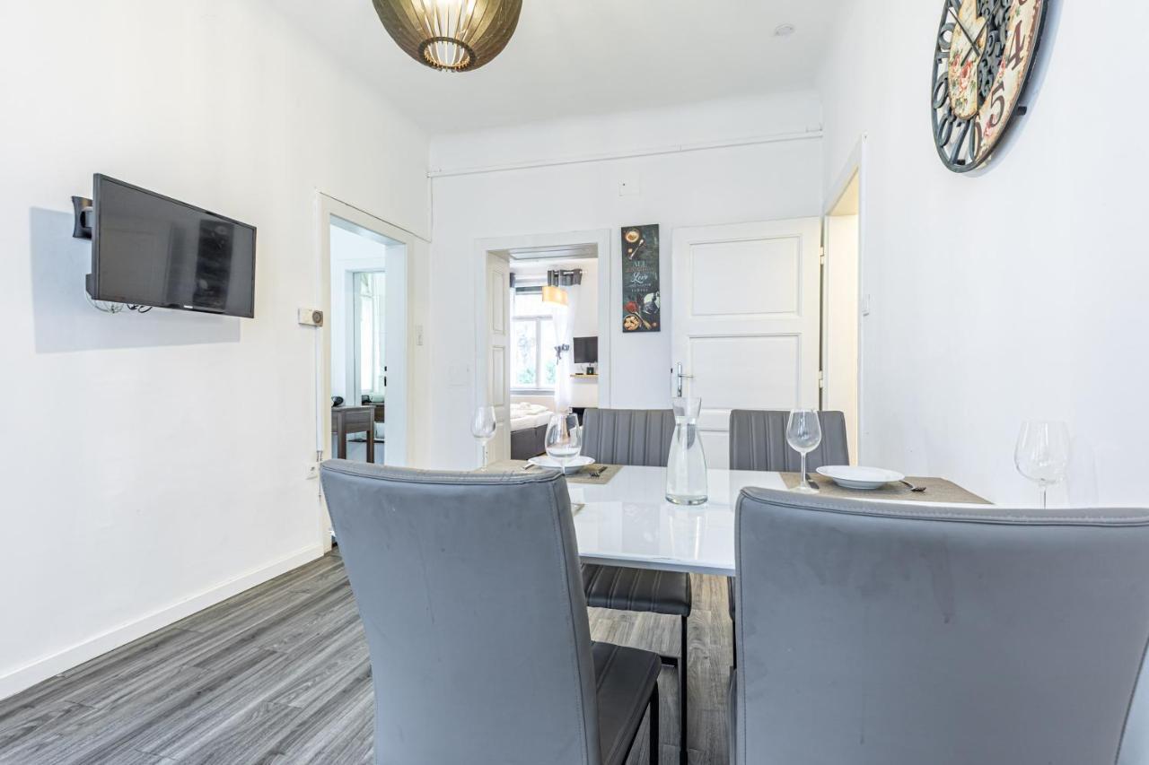 Christiano Apartments - Villa Schoenbrunn Bécs Kültér fotó